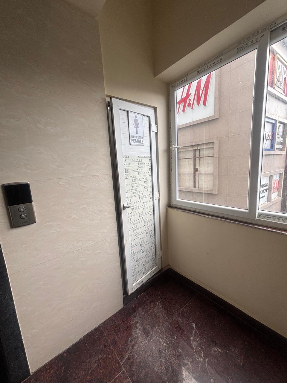 Aarohan Business Center (beside Mall of Ranchi) , Ratu road